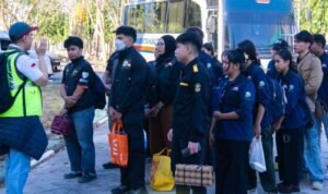 Universitas Nusa Cendana memobilisasi Tim Emergency Medical Team dari Tim Bantuan Medis Fakultas Kedokteran dan Kedokteran Hewan Universitas Nusa Cendana (TBM FKKH Undana) untuk melayani ratusan pengungsi dan warga terdampak gempa bumi Flores di Kabupaten Nagekeo.